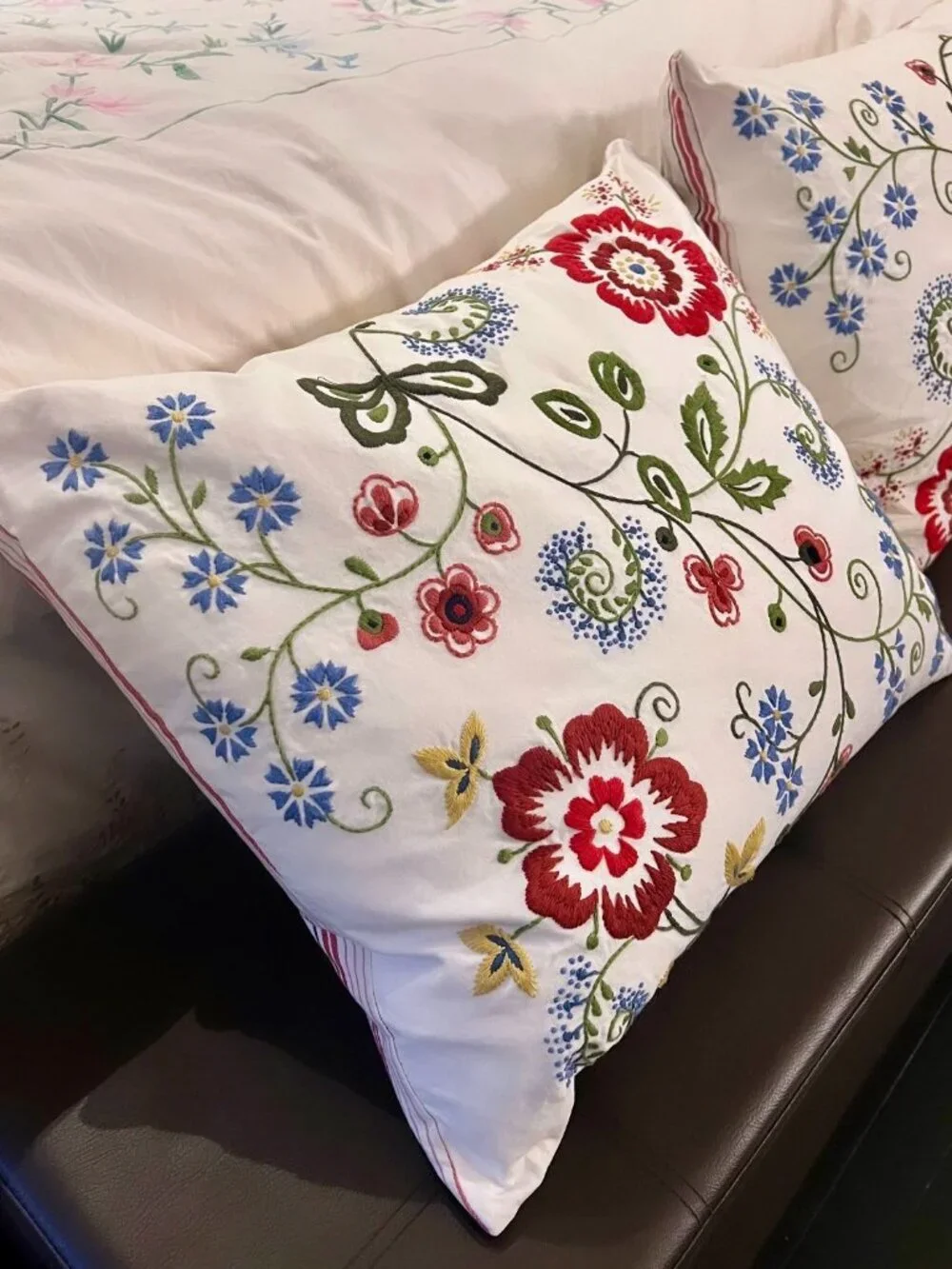 embroidered floral alvine pillowcase